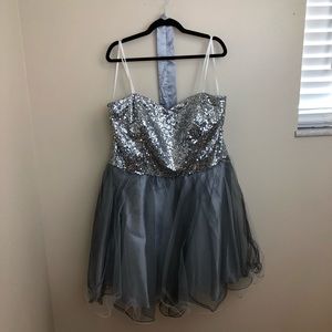 Formal strapless dress